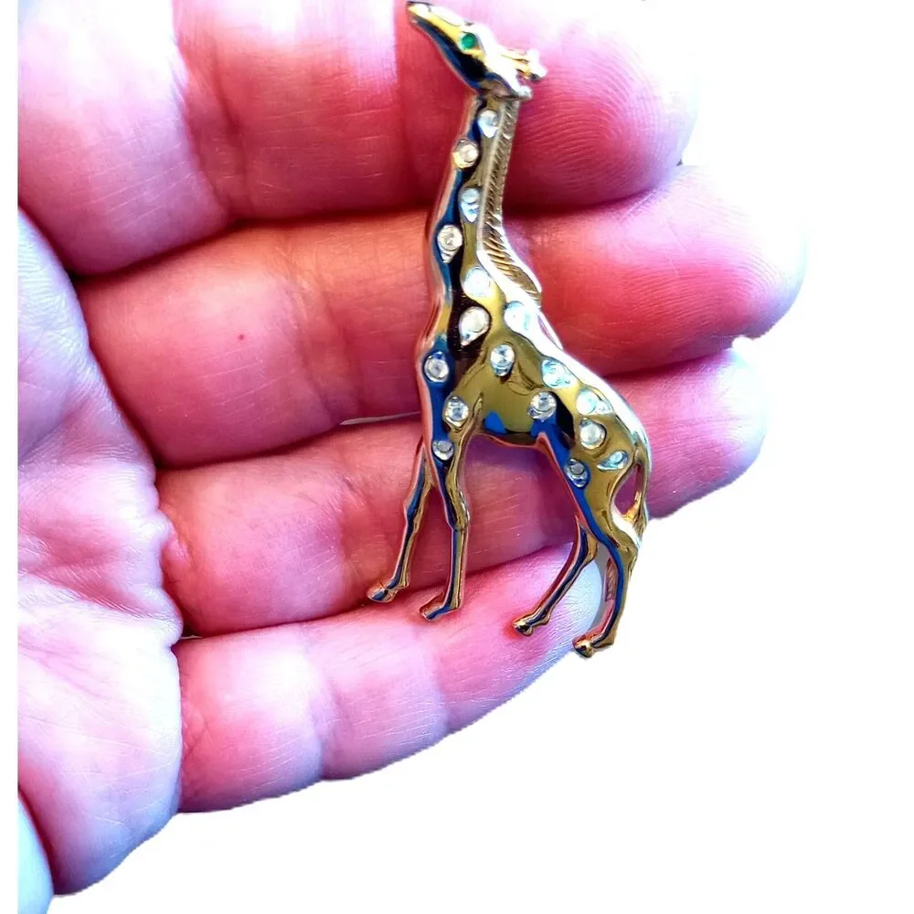 Vintage Swarovski Brooch crystal gold Tone Giraffe 2in x 1in signed green eye